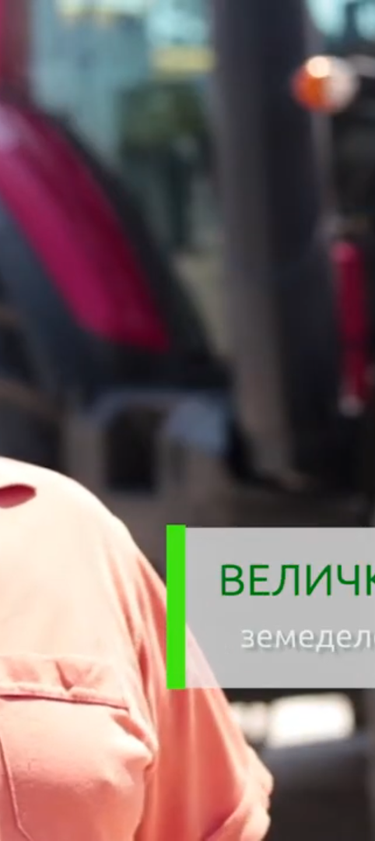 Техниката в стопанството на Величко Великов от с. Коиловци, Плевенско, работи само с марките Fendt, Valtra и Manitou.